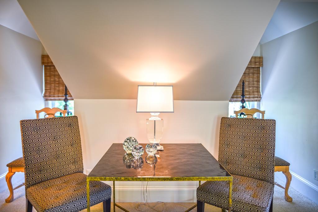 Catherine Ward House Inn Savannah Room photo