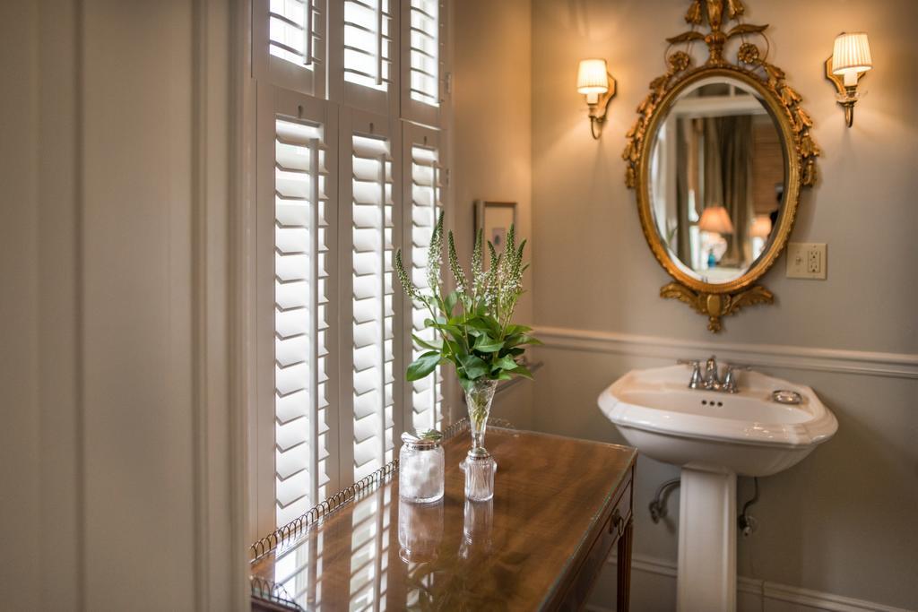Catherine Ward House Inn Savannah Room photo