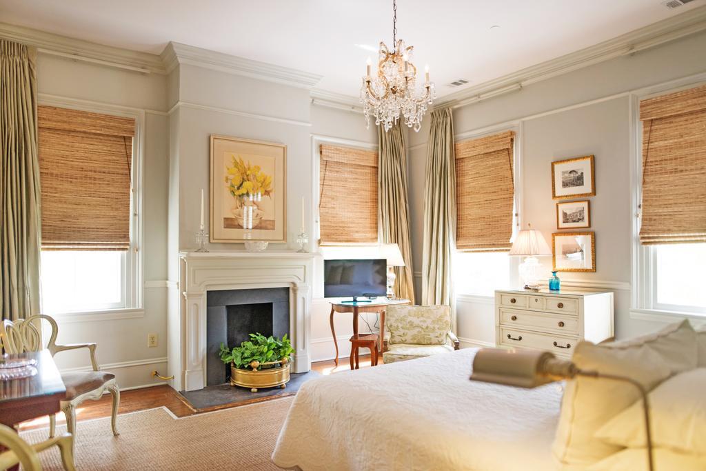 Catherine Ward House Inn Savannah Room photo